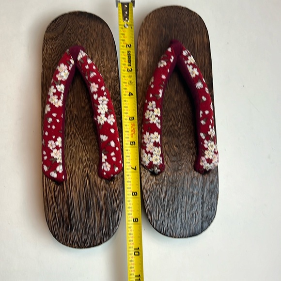GETA Japanese Wooden Slippers. Authentic. - Picture 2 of 6